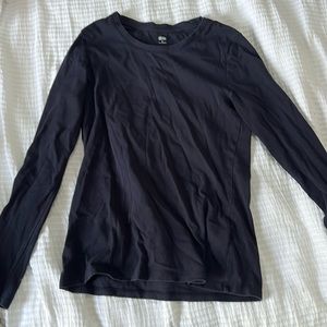 Uniqlo navy long sleeve